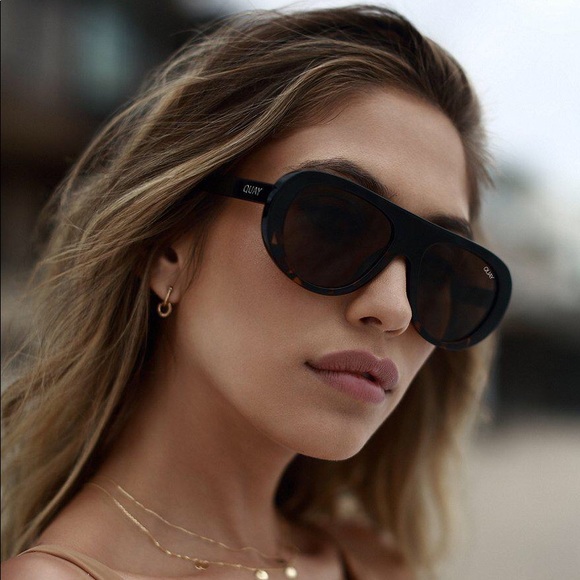 Quay Bold Move Sunglasses - Picture 3 of 7